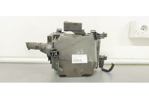 Recambio de caja reles / fusibles para citroen c4 picasso 1.6 hdi 120 fap referencia OEM IAM 9804848580  
