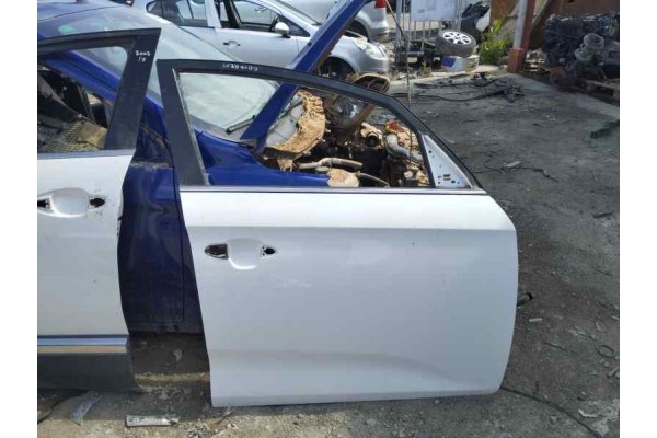 Recambio de puerta delantera derecha para kia carens ( ) 1.6 i 135 referencia OEM IAM   