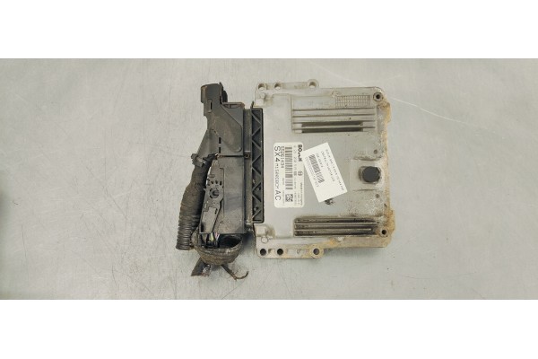 Recambio de centralita motor uce para suzuki sx4 1.6 ddis 120 4x4 fap referencia OEM IAM 0281030519  