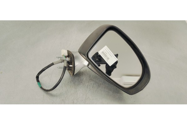 Recambio de retrovisor derecho para toyota avensis (t27) 2.0 d4d 124 fap referencia OEM IAM E11026399  