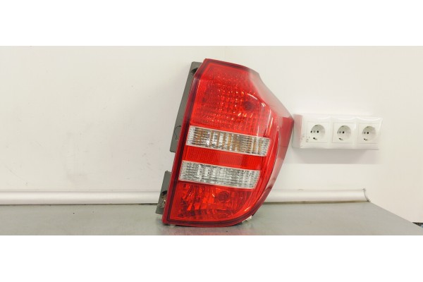 Recambio de piloto trasero derecho para kia cee´d referencia OEM IAM 924021H3  