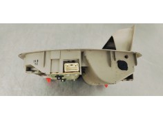 Recambio de luz interior para toyota auris 1.6 d4d 112 fap referencia OEM IAM 8126002480  