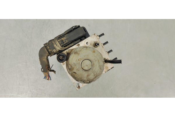 Recambio de abs para toyota auris 1.6 d4d 112 fap referencia OEM IAM 4454002530  