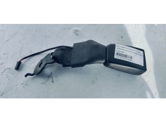 Recambio de enganche cinturon trasero central para bmw serie 5 touring (f11) 518d referencia OEM IAM 724327504  