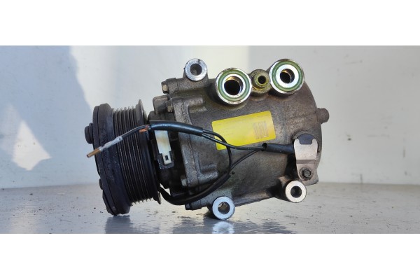 Recambio de compresor aire acondicionado para ford fiesta (cbk) ghia referencia OEM IAM 2S6H190629AB  