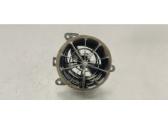 Recambio de rejilla aireadora para toyota auris 1.6 d4d 112 fap referencia OEM IAM 5556862280  