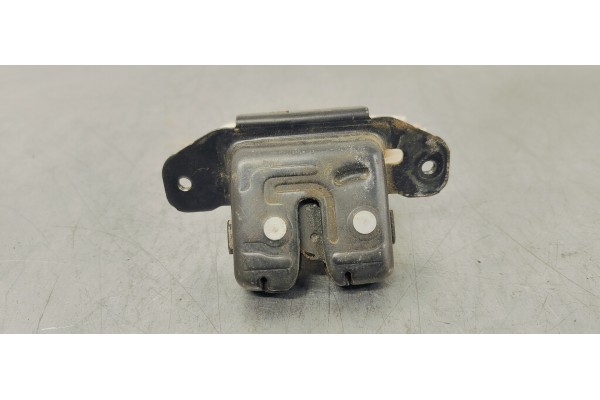 Recambio de cerradura maletero / porton para toyota auris 1.6 d4d 112 fap referencia OEM IAM   
