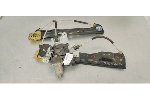 Recambio de elevalunas delantero derecho para opel insignia berlina 2.0cdti 130 fap referencia OEM IAM 20952453  