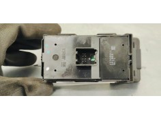 Recambio de mando elevalunas delantero izquierdo para opel insignia berlina 2.0cdti 130 fap referencia OEM IAM 13305011  