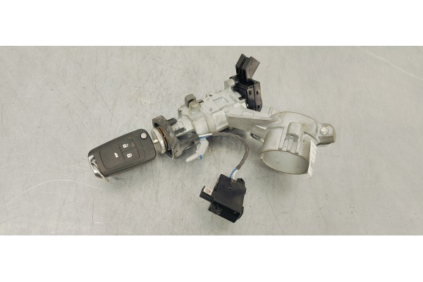 Recambio de conmutador de arranque para opel insignia berlina 2.0cdti 130 fap referencia OEM IAM 25799293  