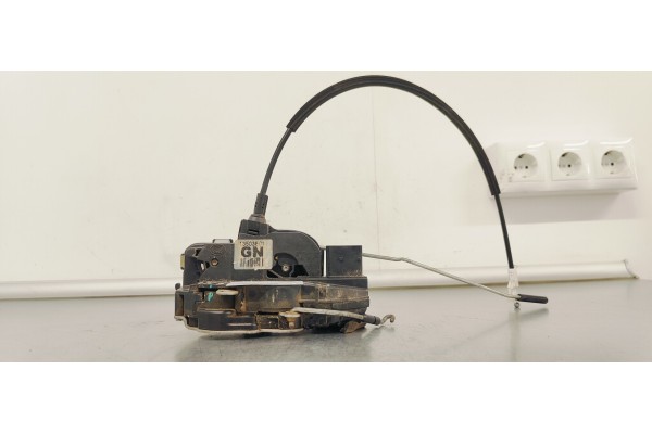 Recambio de cerradura puerta delantera izquierda para opel insignia berlina 2.0cdti 130 fap referencia OEM IAM 13503801  
