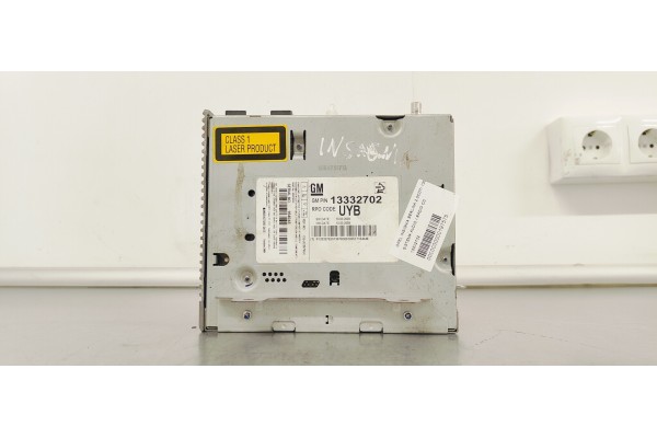 Recambio de sistema audio / radio cd para opel insignia berlina 2.0cdti 130 fap referencia OEM IAM 13332702  