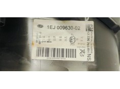 Recambio de faro derecho para opel insignia berlina 2.0cdti 130 fap referencia OEM IAM 13226783  