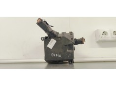 CAJA RELES / FUSIBLES 