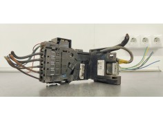 Recambio de caja reles / fusibles para peugeot 5008 1.6 hdi 115 fap referencia OEM IAM 9666527580  