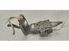 Recambio de caja reles / fusibles para peugeot 5008 1.6 hdi 115 fap referencia OEM IAM 9666527580  