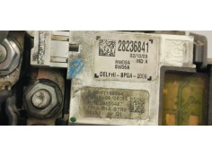 Recambio de caja reles / fusibles para peugeot 5008 1.6 hdi 115 fap referencia OEM IAM 9666527580  