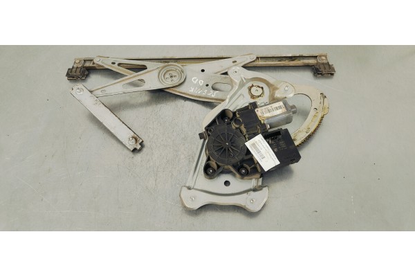 Recambio de elevalunas delantero derecho para renault scenic iii 1.5dci 85 referencia OEM IAM 807300011R  
