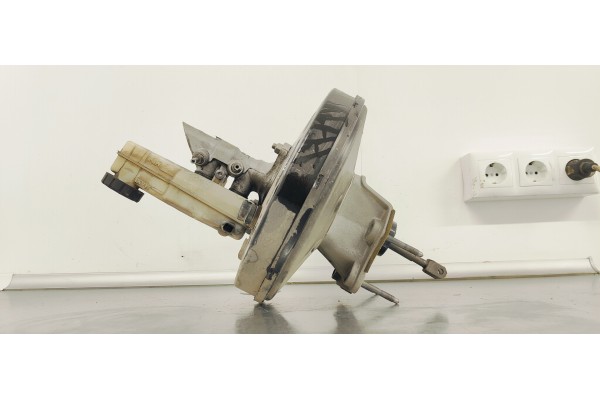 Recambio de servofreno para renault megane iii berlina 5 p 1.5dci 110 fap referencia OEM IAM 472100005R  