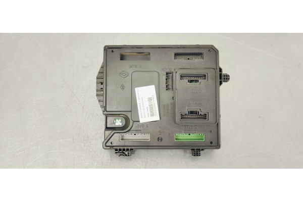 Recambio de modulo electronico para renault megane iii berlina 5 p 1.5dci 110 fap referencia OEM IAM 284B17882R  