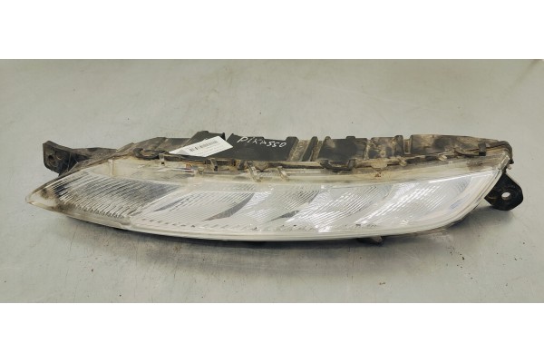 Recambio de piloto delantero izquierdo para citroen c4 picasso 1.6 hdi 115 fap referencia OEM IAM 9676036380  