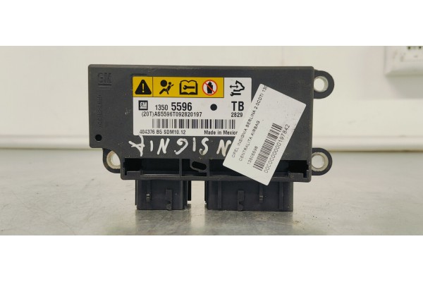 Recambio de centralita airbag para opel insignia berlina 2.0cdti 130 fap referencia OEM IAM 13505596  