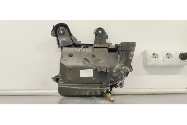 Recambio de filtro aire para citroen c4 aircross 1.6 hdi 115 fap referencia OEM IAM 9673061080  