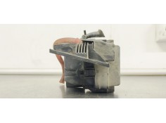 Recambio de caja reles / fusibles para renault scenic iii 1.5dci 85 referencia OEM IAM 243880001R  