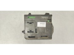 CAJA RELES / FUSIBLES 284B15986R 