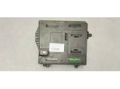 Recambio de caja reles / fusibles para renault scenic iii 1.5dci 85 referencia OEM IAM 284B15986R  