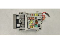 Recambio de caja reles / fusibles para opel insignia berlina 2.0cdti 130 fap referencia OEM IAM 13222786  