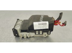 Recambio de caja reles / fusibles para opel insignia berlina 2.0cdti 130 fap referencia OEM IAM 13222786  