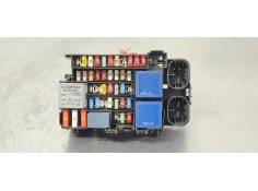 CAJA RELES / FUSIBLES 18013301C 