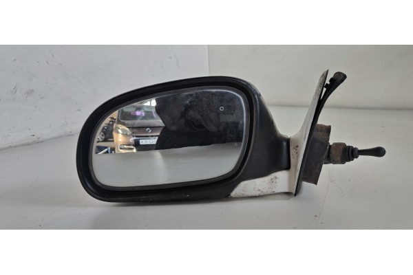 Recambio de retrovisor izquierdo para hyundai accent (x3) 1.3 cat referencia OEM IAM   