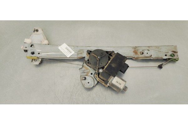 Recambio de elevalunas delantero derecho para peugeot 308 sport referencia OEM IAM 9659826980  
