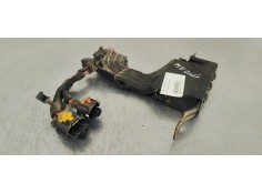 Recambio de caja reles / fusibles para renault megane iii berlina 5 p 1.5dci 110 fap referencia OEM IAM   