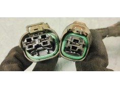 Recambio de caja reles / fusibles para renault megane iii berlina 5 p 1.5dci 110 fap referencia OEM IAM   