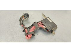 Recambio de caja reles / fusibles para renault megane iii berlina 5 p 1.5dci 110 fap referencia OEM IAM   