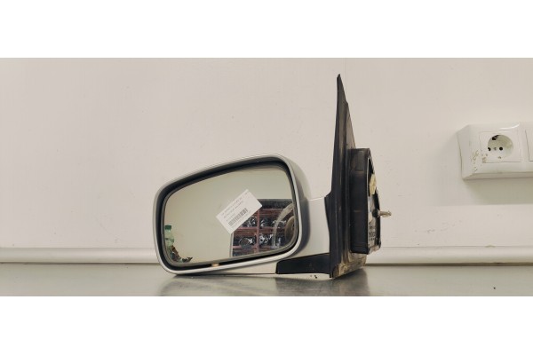 Recambio de retrovisor izquierdo para kia sorento 2.5 crdi ex referencia OEM IAM E11015753  