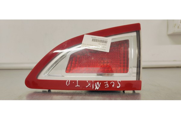Recambio de piloto trasero derecho interior para renault scenic iii 1.5dci 85 referencia OEM IAM 265550018R  