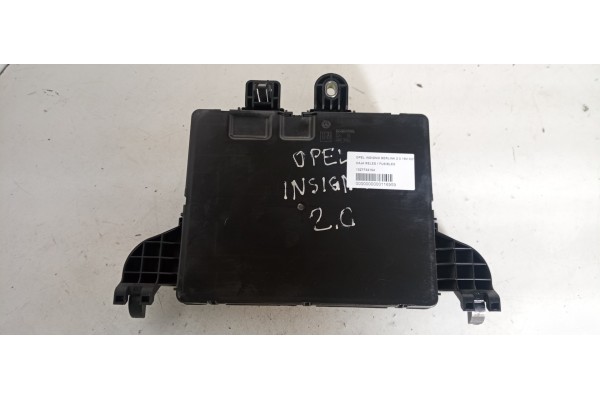 Recambio de caja reles / fusibles para opel insignia berlina 2.0 16v cdti referencia OEM IAM 1327732104 544949969 