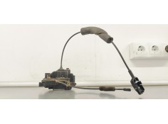 Recambio de cerradura puerta trasera izquierda para renault scenic iii 1.5dci 85 referencia OEM IAM 825030004R  