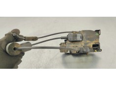 Recambio de cerradura puerta trasera izquierda para renault scenic iii 1.5dci 85 referencia OEM IAM 825030004R  