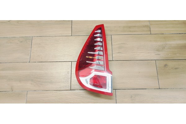 Recambio de piloto trasero izquierdo para renault scenic iii 1.5dci 85 referencia OEM IAM 265550013R  