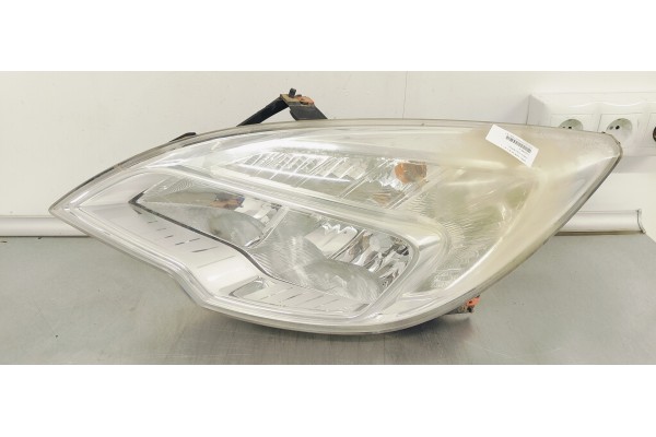 Recambio de faro izquierdo para opel meriva b 1.4 i referencia OEM IAM 13286612  