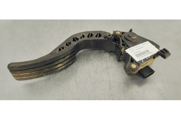 Recambio de pedal acelerador para renault scenic iii 1.5dci 85 referencia OEM IAM 180020024R  
