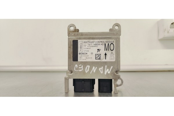 Recambio de centralita airbag para ford mondeo ber. (ca2) 1.8 tdci 125 referencia OEM IAM 0285010228  