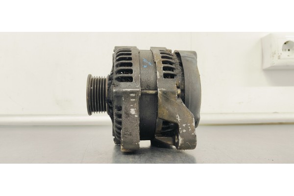Recambio de alternador para peugeot 206 berlina look referencia OEM IAM 9640623580  