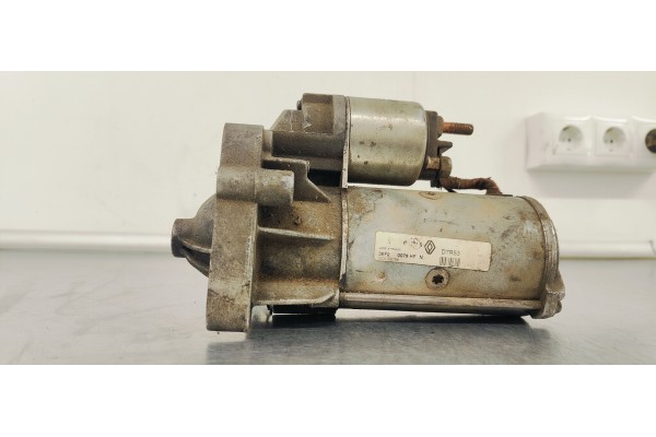 Recambio de motor arranque para opel vivaro referencia OEM IAM 8200106788  