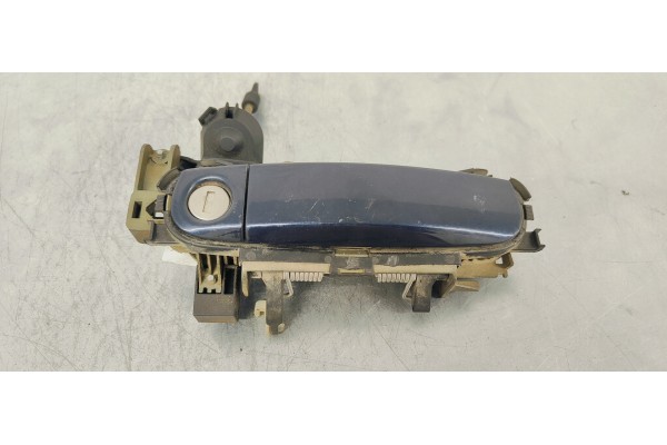 Recambio de maneta exterior delantera izquierda para audi a4 berlina (8e) 1.9 tdi (96kw) referencia OEM IAM   